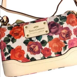 💥Juicy Couture White Crossbody💥